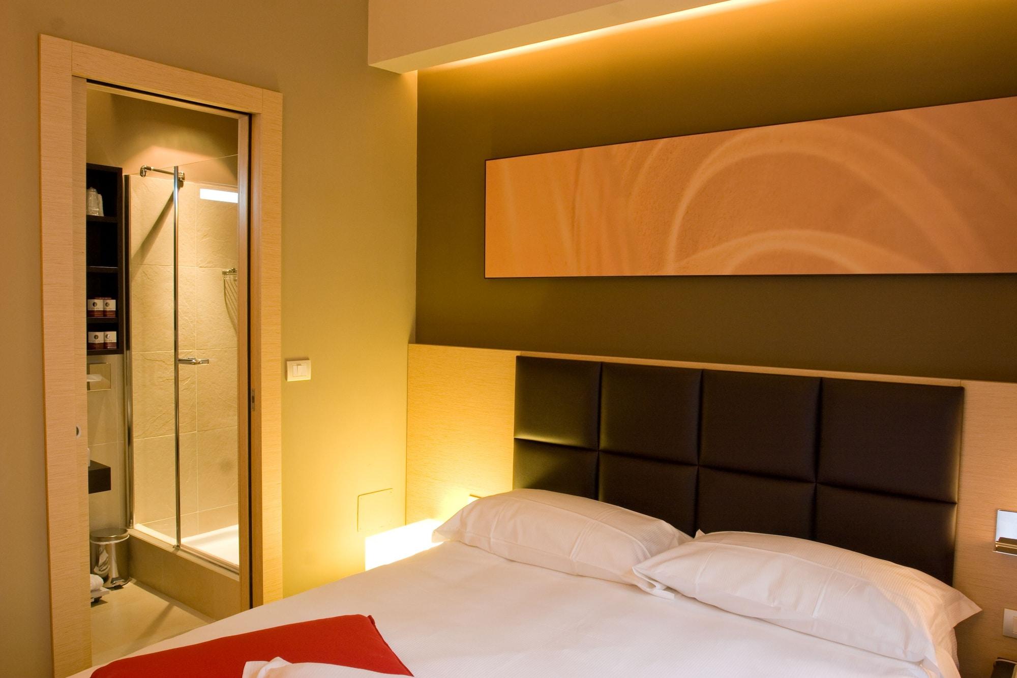Unahotels Villa Dei Platani Foligno Dış mekan fotoğraf